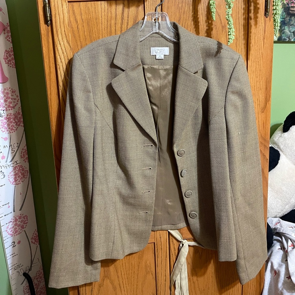 Suit coat